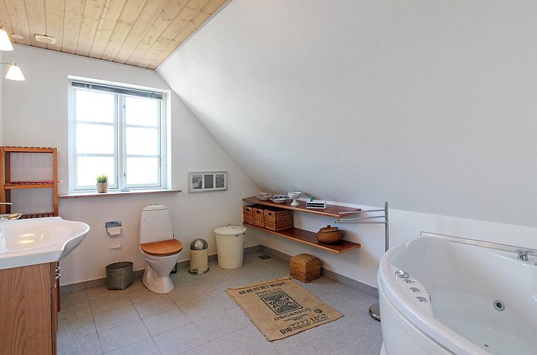 Vakantiehuis "Othelia" - 1.8km from the sea