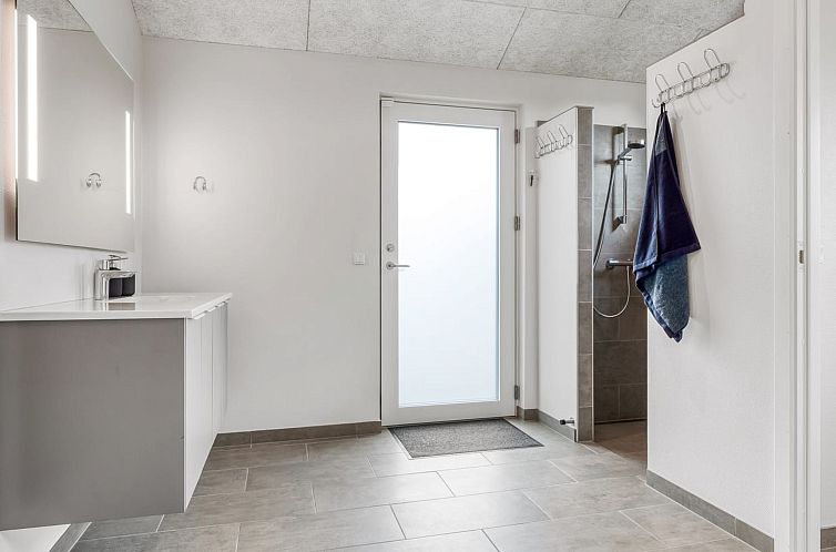 Vakantiehuis "Frederikke" - 990m from the sea