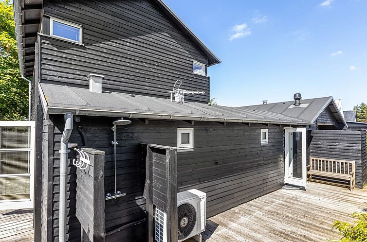 Vakantiehuis "Anouk" - 500m from the sea