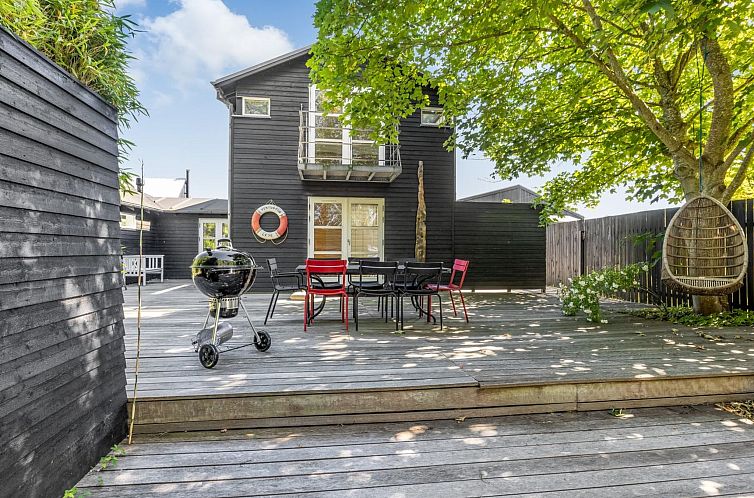 Vakantiehuis "Anouk" - 500m from the sea