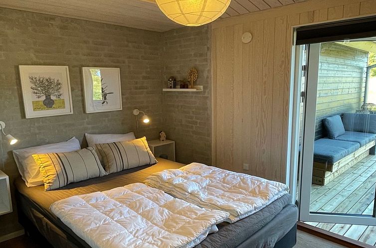 Vakantiehuis "Hinda" - 1.2km from the sea