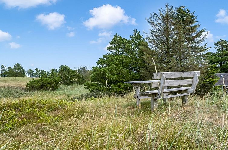 Vakantiehuis "Mila" - 750m from the sea