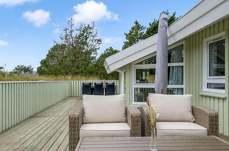 Vakantiehuis "Mila" - 750m from the sea