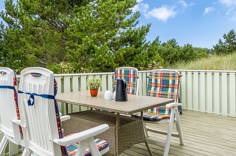 Vakantiehuis "Mila" - 750m from the sea