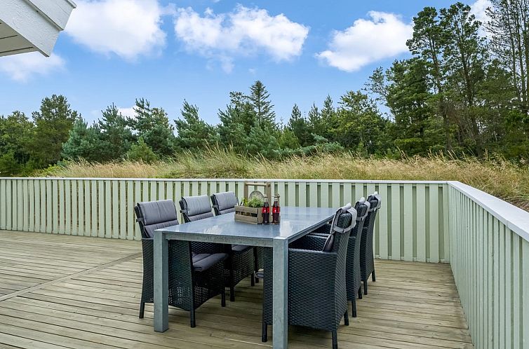 Vakantiehuis "Mila" - 750m from the sea