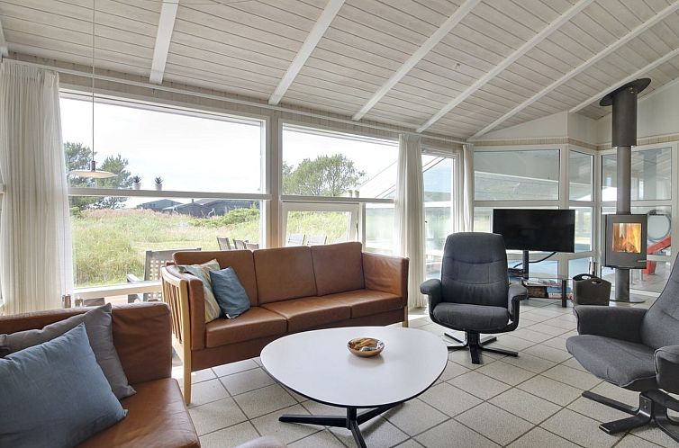 Vakantiehuis "Ilmo" - 950m from the sea