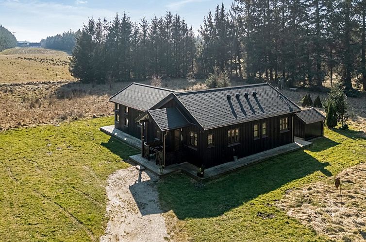 Vakantiehuis "Marla" - 1.1km from the sea