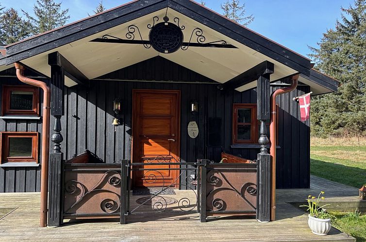 Vakantiehuis "Marla" - 1.1km from the sea