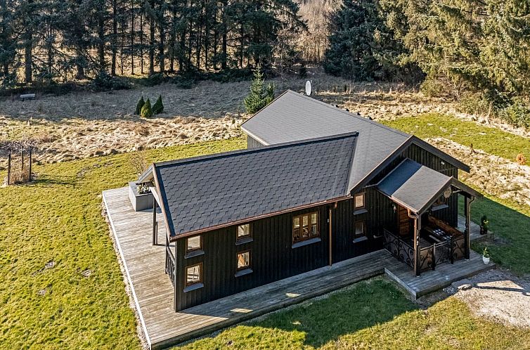 Vakantiehuis "Marla" - 1.1km from the sea