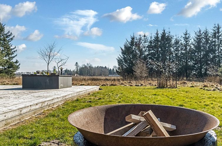 Vakantiehuis "Marla" - 1.1km from the sea