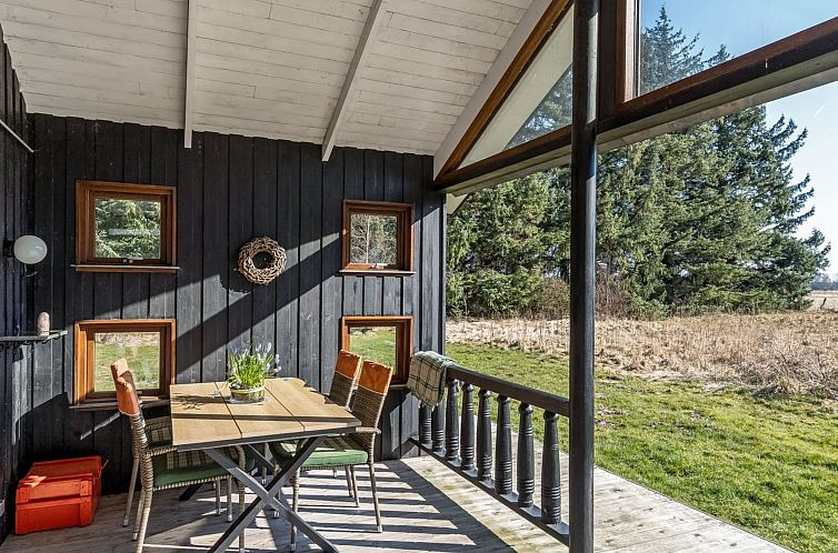 Vakantiehuis "Marla" - 1.1km from the sea