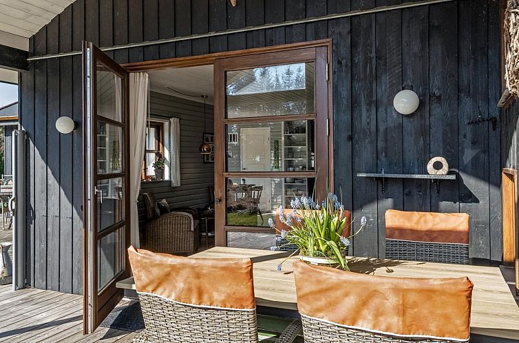 Vakantiehuis "Marla" - 1.1km from the sea