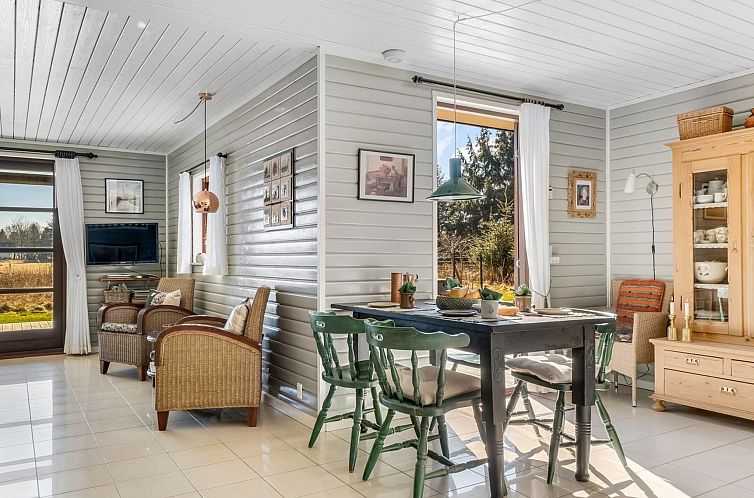 Vakantiehuis "Marla" - 1.1km from the sea