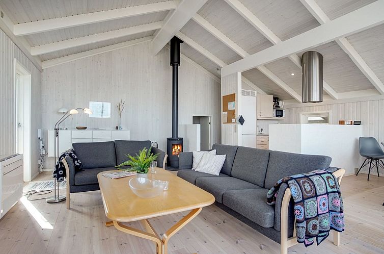 Vakantiehuis "Fransisca" - 600m from the sea
