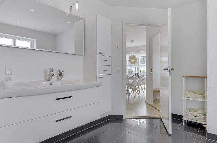 Vakantiehuis "Henke" - 500m from the sea