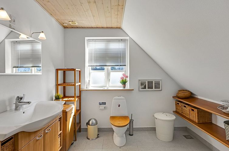 Vakantiehuis "Othelia" - 1.8km from the sea