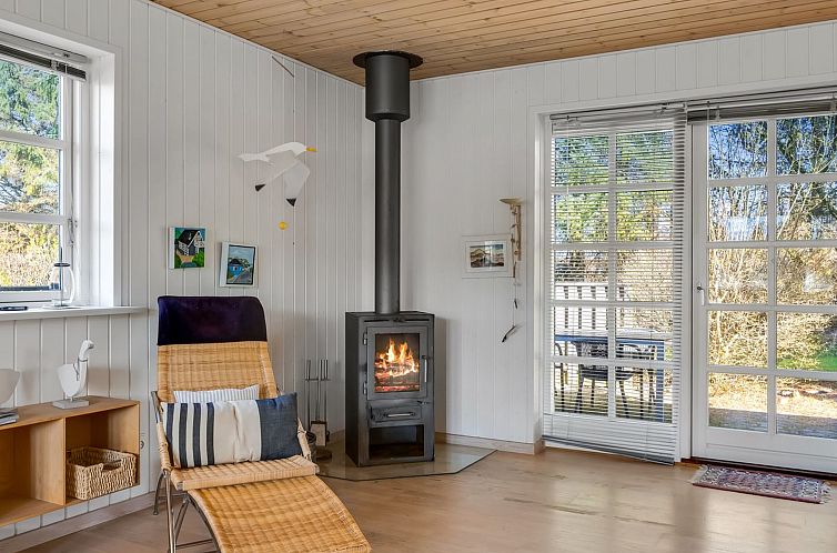 Vakantiehuis "Othelia" - 1.8km from the sea