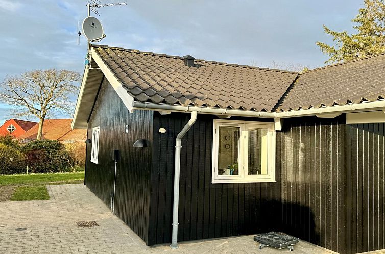 Vakantiehuis "Skammel" - 900m from the sea