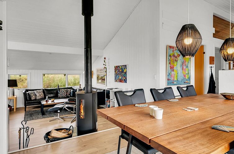 Vakantiehuis "Bothilda" - 660m from the sea