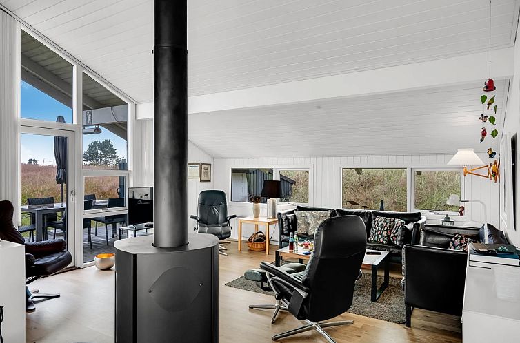 Vakantiehuis "Bothilda" - 660m from the sea