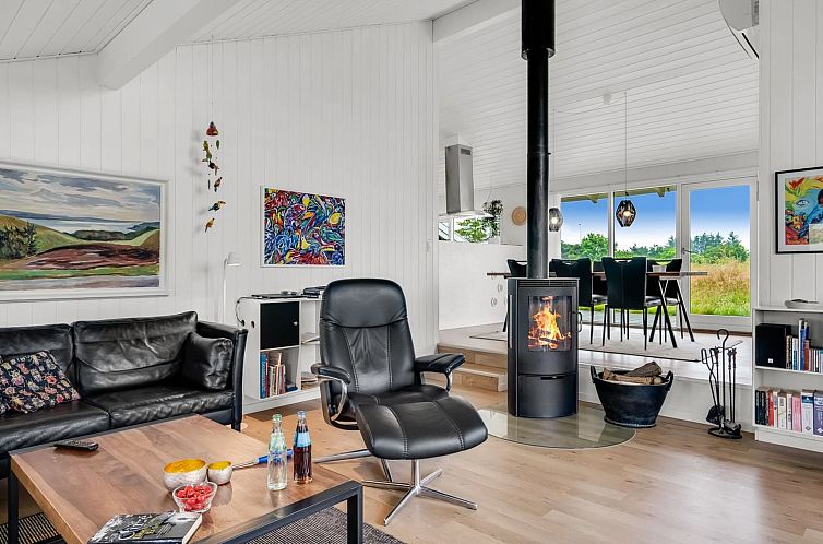 Vakantiehuis "Bothilda" - 660m from the sea