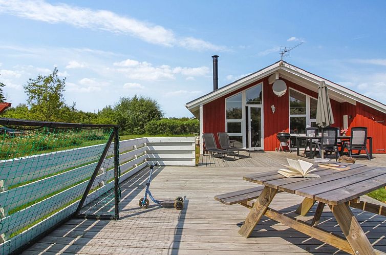 Vakantiehuis "Menka" - 1.3km from the sea