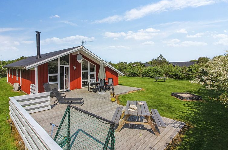 Vakantiehuis "Menka" - 1.3km from the sea