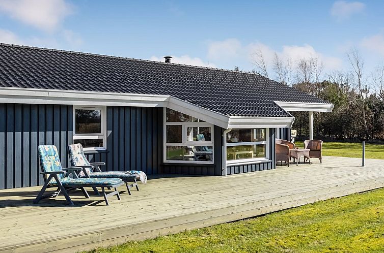 Vakantiehuis "Aswaldi" - 1.5km from the sea