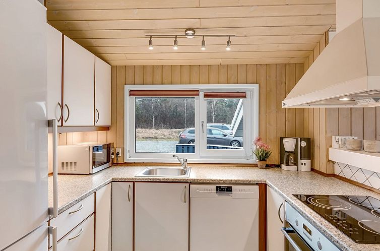 Vakantiehuis "Aswaldi" - 1.5km from the sea