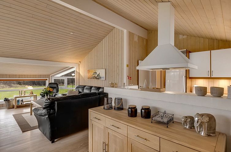 Vakantiehuis "Aswaldi" - 1.5km from the sea