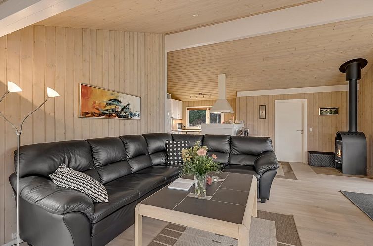 Vakantiehuis "Aswaldi" - 1.5km from the sea