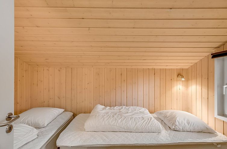 Vakantiehuis "Aswaldi" - 1.5km from the sea