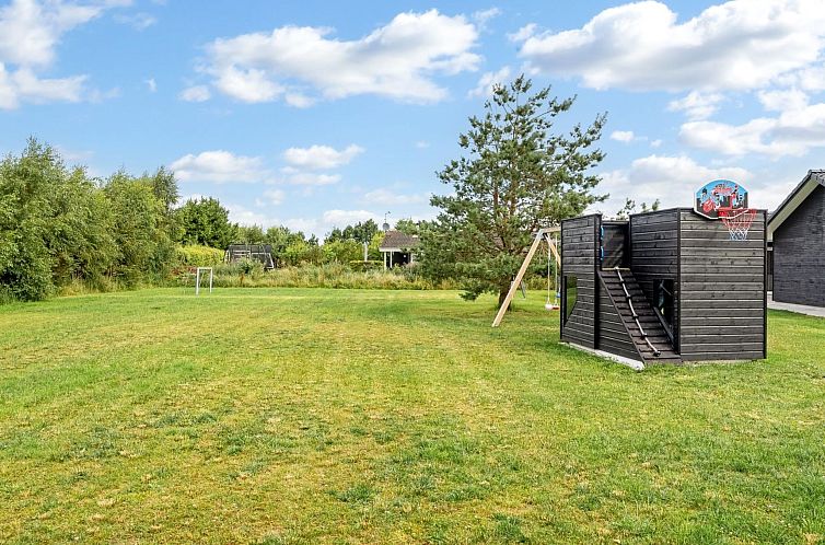 Vakantiehuis "Frederikke" - 990m from the sea