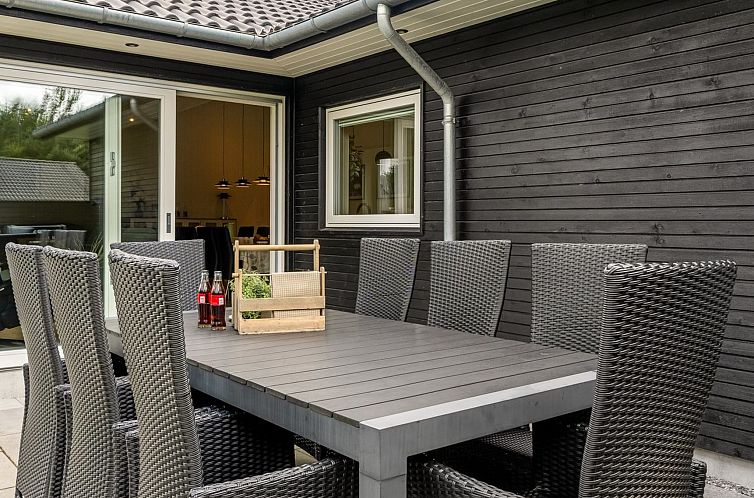 Vakantiehuis "Frederikke" - 990m from the sea