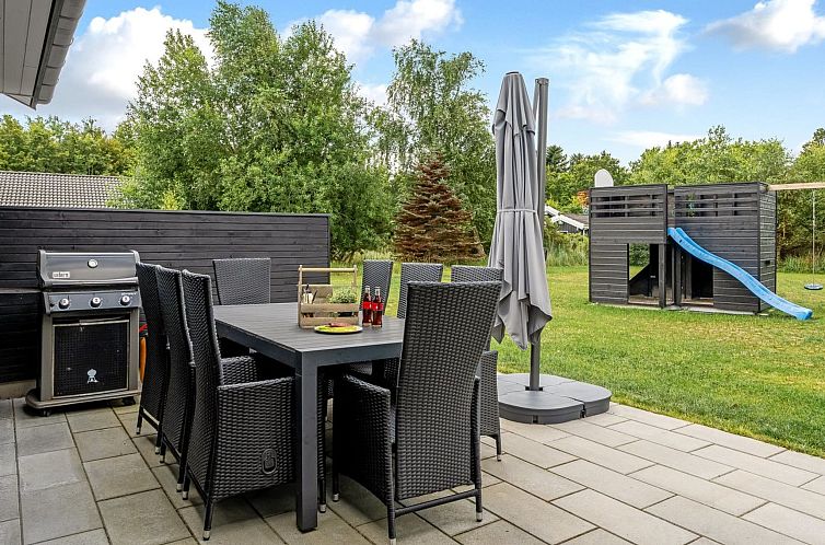 Vakantiehuis "Frederikke" - 990m from the sea