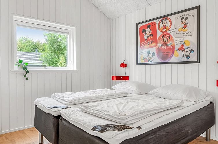 Vakantiehuis "Frederikke" - 990m from the sea