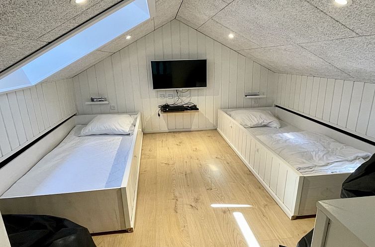 Vakantiehuis "Sunna" - 1.2km from the sea