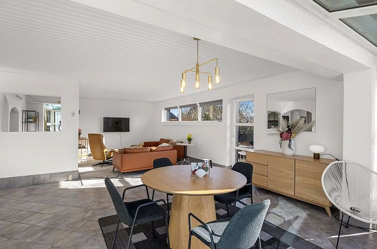 Vakantiehuis "Falk" - 900m from the sea