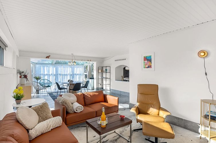 Vakantiehuis "Falk" - 900m from the sea