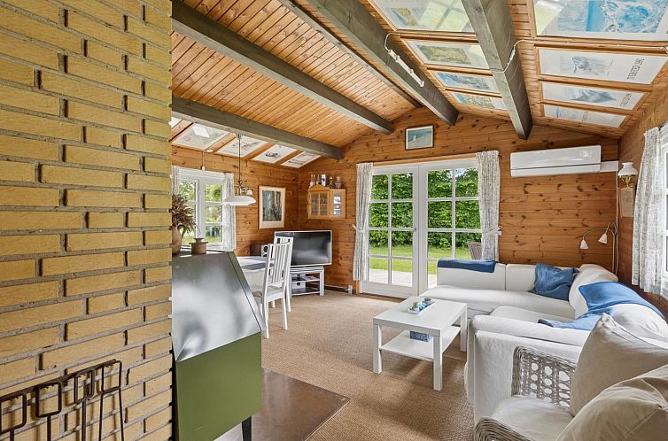Vakantiehuis "Saxi" - 1.2km from the sea