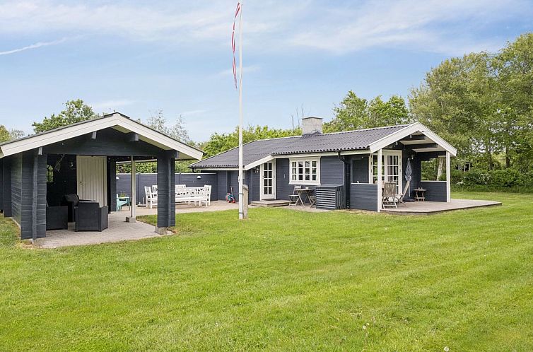 Vakantiehuis "Saxi" - 1.2km from the sea