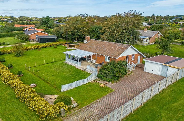 Vakantiehuis "Tuki" - 700m to the fjord