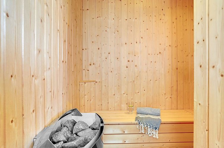 Vakantiehuis "Dagne" - 400m to the fjord