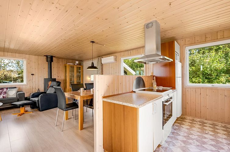 Vakantiehuis "Brenda" - 300m to the fjord