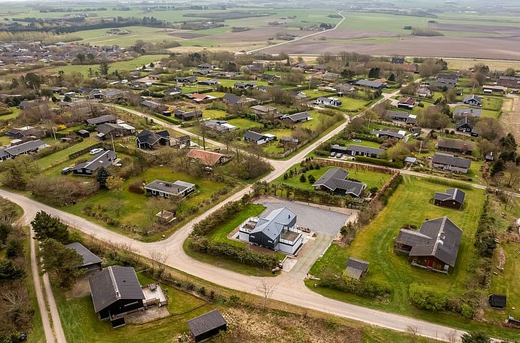 Vakantiehuis "Lenya" - 300m to the fjord