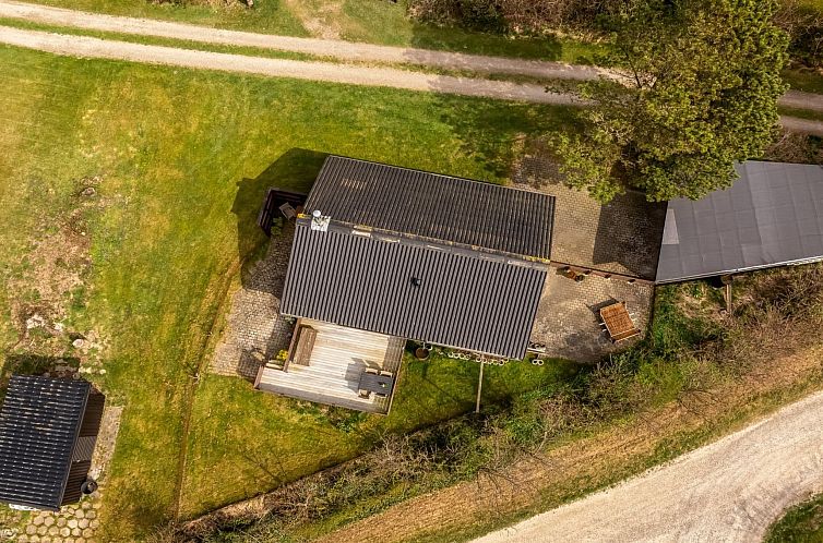 Vakantiehuis "Lenya" - 300m to the fjord