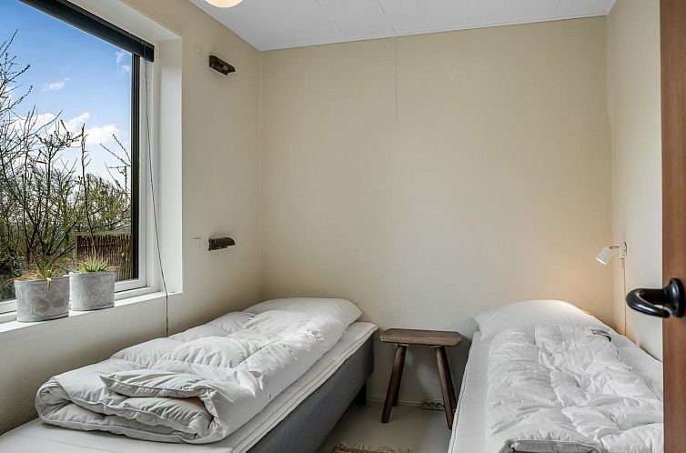 Vakantiehuis "Lenya" - 300m to the fjord