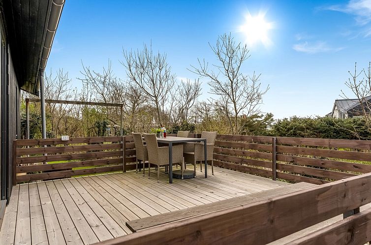 Vakantiehuis "Lenya" - 300m to the fjord