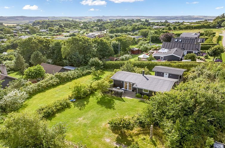 Vakantiehuis "Dimo" - 300m to the fjord