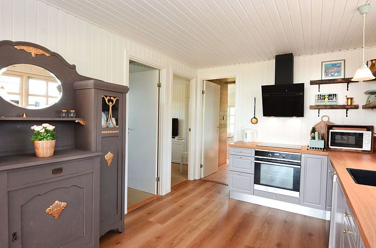 Vakantiehuis "Halsten" - 551m from the sea